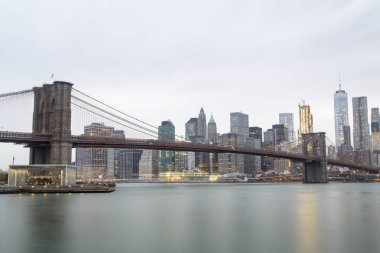 New York - Brooklyn Köprüsü ve manzarası