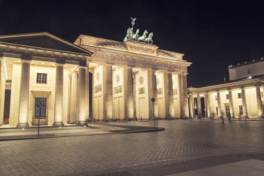 Brandenburg Kapısı, Berlin