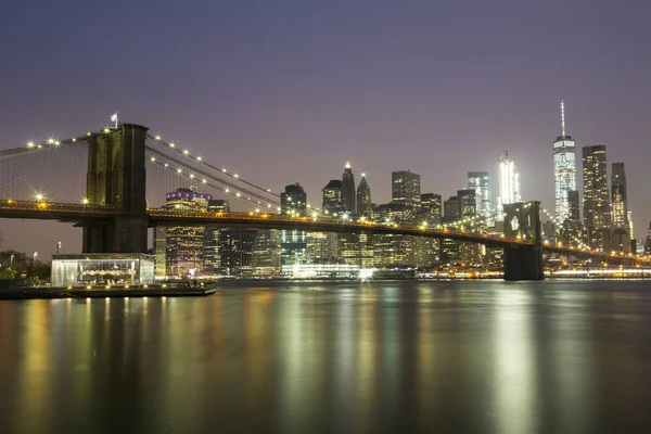 New York - Brooklyn Bridge et Skyline — Photo