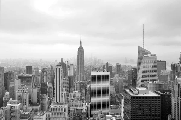 Nueva York - Skyline desde lo alto de la roca — Foto de Stock