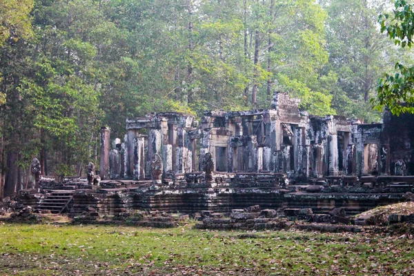 Kambodscha, angkor thom - Bajontempel — Stockfoto