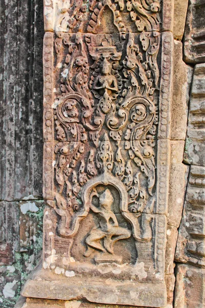 カンボジア、アンコール ・ トムのバイヨン寺院 — ストック写真