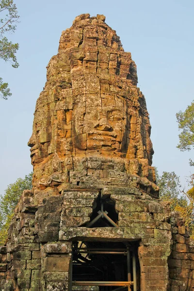 Kambodzsa, Siem Reap, január 22-én 2014-re Angkor - Ta Prohm sejtelmes épületegyüttese — Stock Fotó