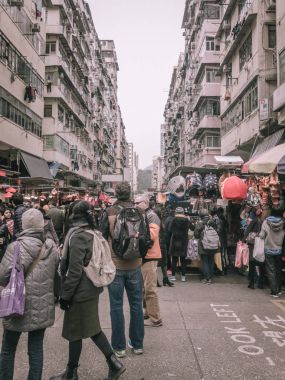 Hong Kong-Şubat 7, 2018:Ladies Pazar ve Fa Yuen sokak pazar olduğunu 