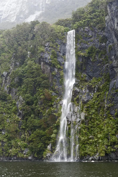 Milford Sound / Piopiotahi, a fiord in the south west of New Zealand's South Island, within Fiordland National Park — Stockfoto