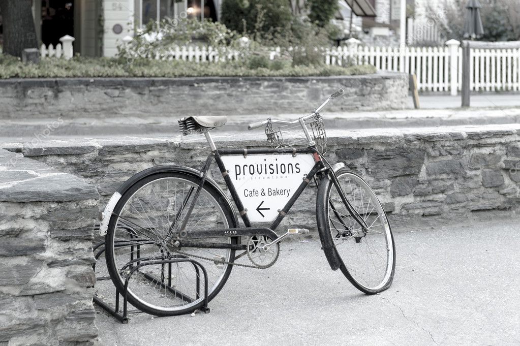 Arrowtown New Zealand February 2016 Old Classic Bicycle