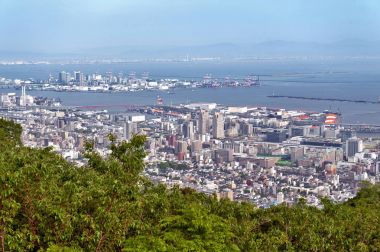 Kobe şehir ve bağlantı noktası ada, Kobe Rokko Dağı, manzarası ve Kobe, Hyogo ili, Japonya cityscape havadan görünümü