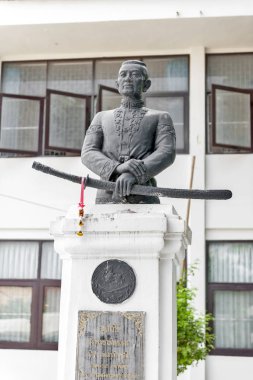 : Yasothon, Thailand - Mayıs 2017: Anıt Chaopraya Bodindecha (Singhaseni şarkı), Tay yüksek ordu General, sivil işler Bakanı ve Başbakan Tay Kral Rama III, Wat Mahathat Tapınağı'nda yer alan, döneminde