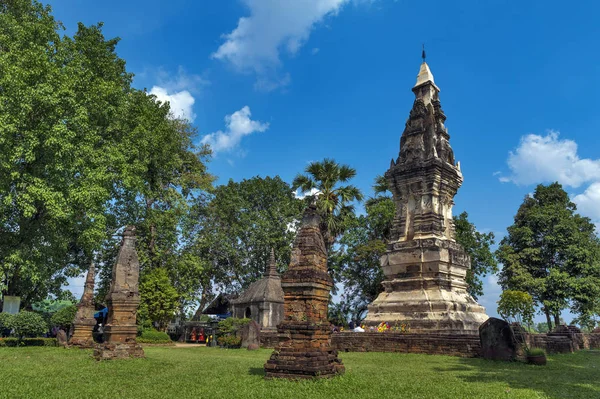 Phra że Kong Khao Noi, stupa antyczny lub chedi, który stawia święte relikwie Buddy, w północno-wschodniej Tajlandii Yasothon prowincji — Zdjęcie stockowe