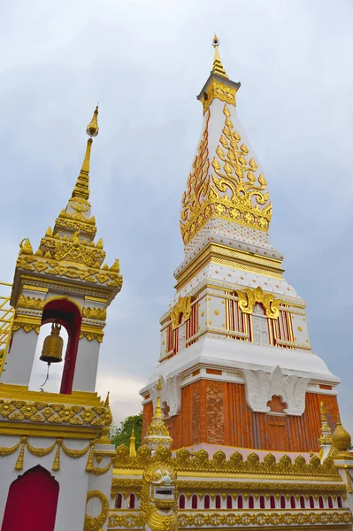 Tapınak, Phra ki Phanom Buda'nın meme kemik içeren Stupa, bölgedeki en önemli Theravada Budist yapı bulunan Nakhon Phanom Eyaleti, kuzeydoğu Tayland