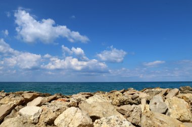 başınızın üstünde geniş gökyüzü 