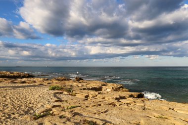 başınızın üstünde geniş gökyüzü 