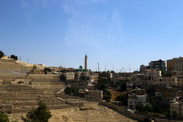 Caminar por la antigua Jerusalén — Foto de Stock