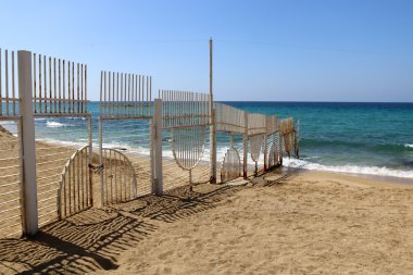 her zaman Sınırdaki telleri 