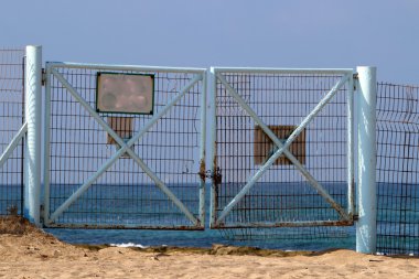 her zaman Sınırdaki telleri 