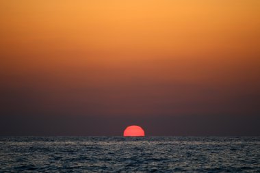 başınızın üstünde geniş gökyüzü 