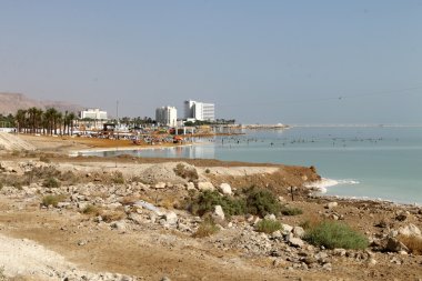 Ölü Deniz - Sodom deniz kıyısında 