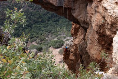 Kemerli mağara, gökkuşağı 