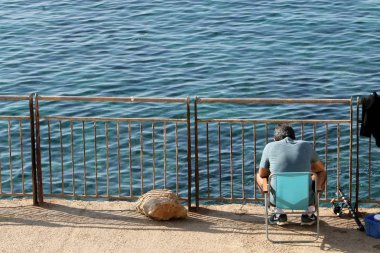 Akdeniz kıyısında 