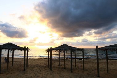 Günbatımında gökyüzünün renk 