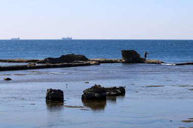 Antik Akko-denizde eski bir kale 