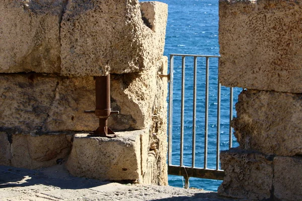 Gamla Akko-en gammal fästning på havet — Stockfoto