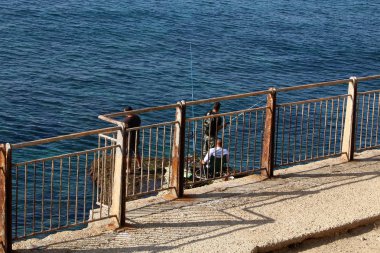 her zaman Sınırdaki telleri 