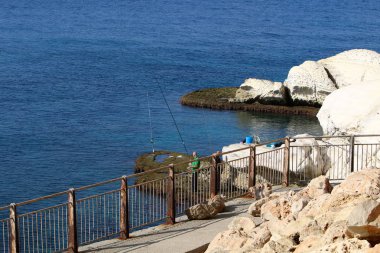 her zaman Sınırdaki telleri 