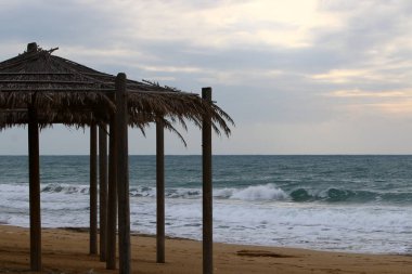 başınızın üstünde geniş gökyüzü 