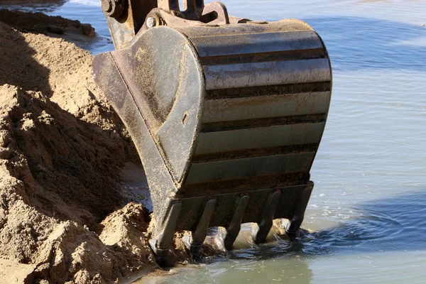 Het werkt geweldig graafmachine — Stockfoto