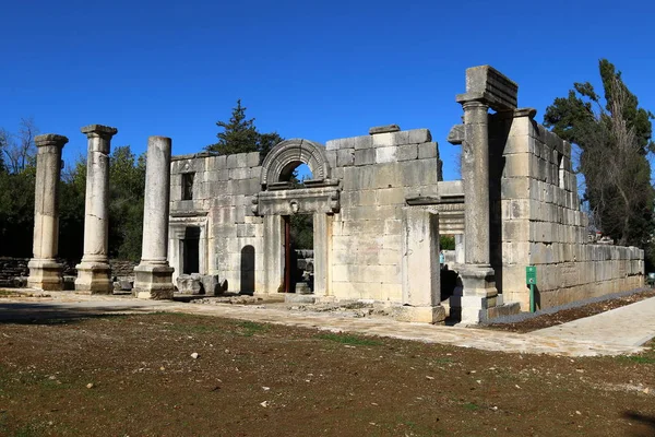 De oude synagoge in Baram Nationaal Park. — Stockfoto