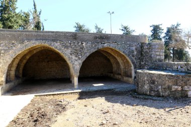 Eski sinagog Baram Milli Parkı'nda. 