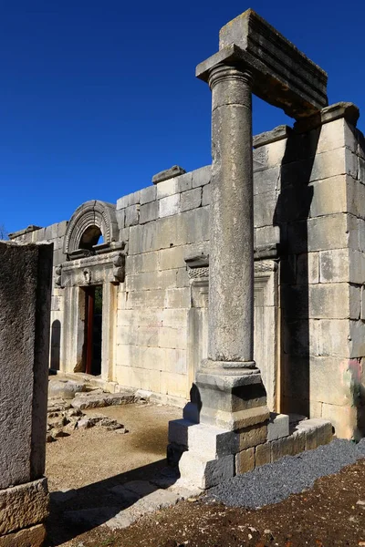 Eski sinagog Baram Milli Parkı'nda. — Stok fotoğraf