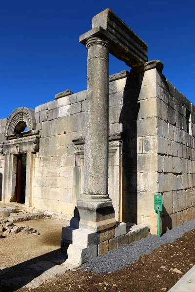 Eski sinagog Baram Milli Parkı'nda. — Stok fotoğraf