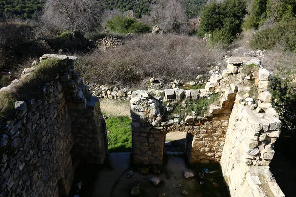 Las ruinas de la aldea de los maronitas — Foto de Stock