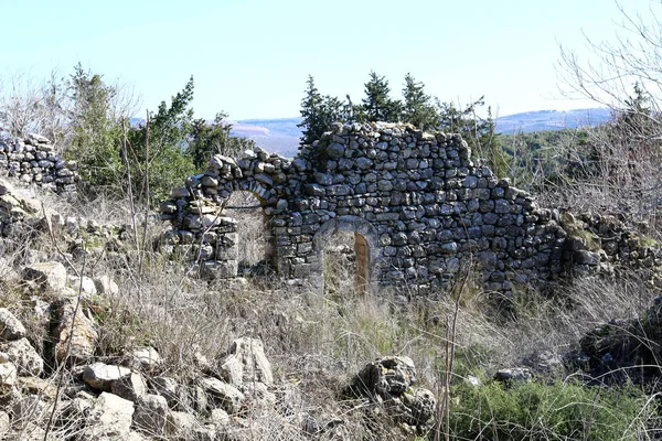 Las ruinas de la aldea de los maronitas —  Fotos de Stock