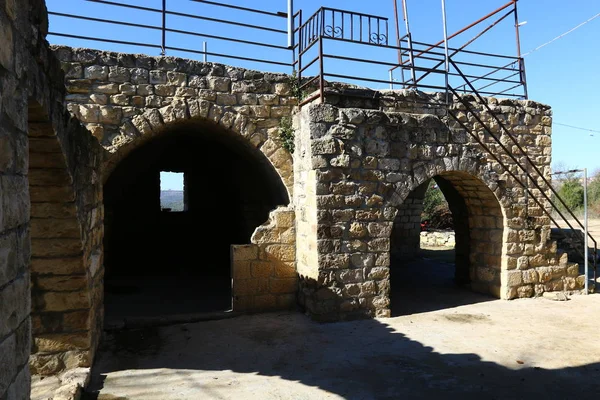 Las ruinas de la aldea de los maronitas —  Fotos de Stock