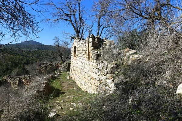Maruniler köy kalıntıları 
