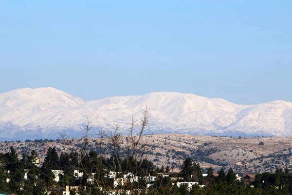 Mount Hermon üzerinde kar 