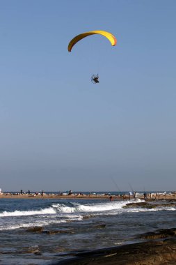 başınızın üstünde geniş gökyüzü 