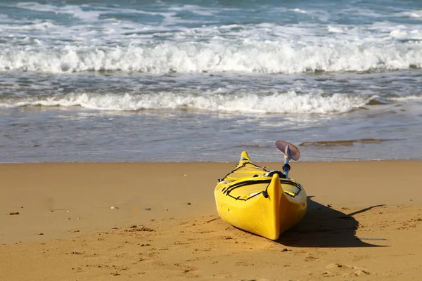 Kayak sur la plage — Photo