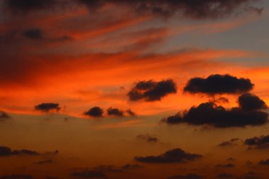 Akdeniz 'de gün batımı 