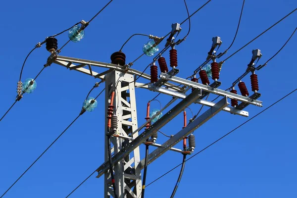 Metalen elektrische pool — Stockfoto