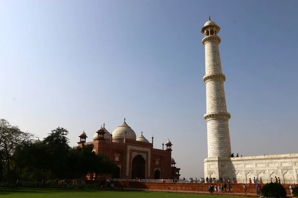 泰姬玛哈陵-清真寺，位于印度阿格拉 — 图库照片