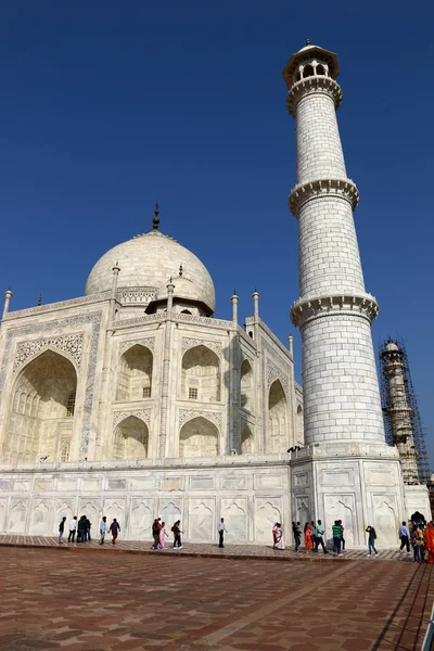 Taj Mahal - Mausoléu - Mesquita, localizada em Agra, Índia — Fotografia de Stock