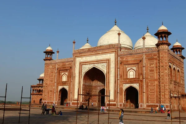 Taj Mahal - Mausoléu - Mesquita, localizada em Agra, Índia — Fotografia de Stock