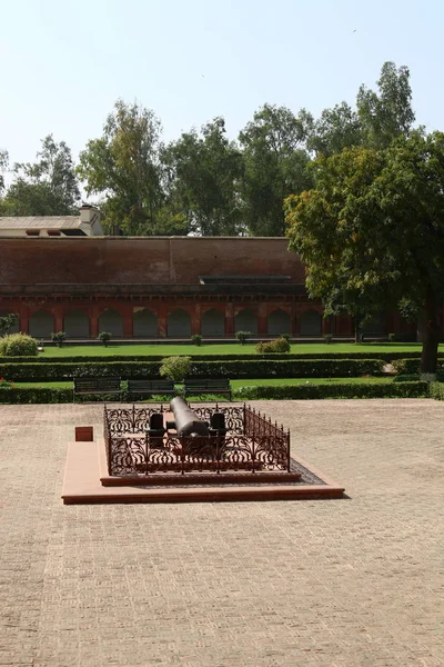 Rode Fort in de Indiase stad Agra — Stockfoto