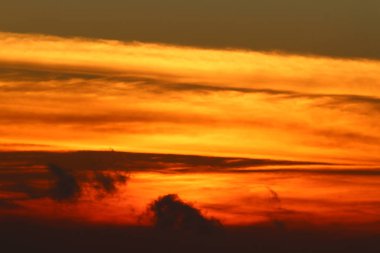 Deniz kenarında bir akşam 