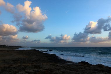 Deniz kenarında bir akşam 