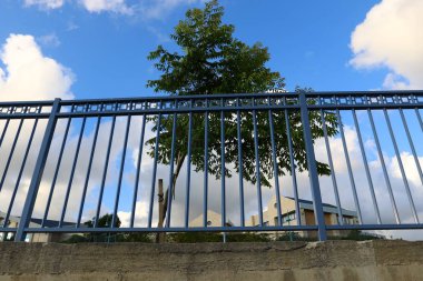 Çitin her zaman sınırı olduğunu  